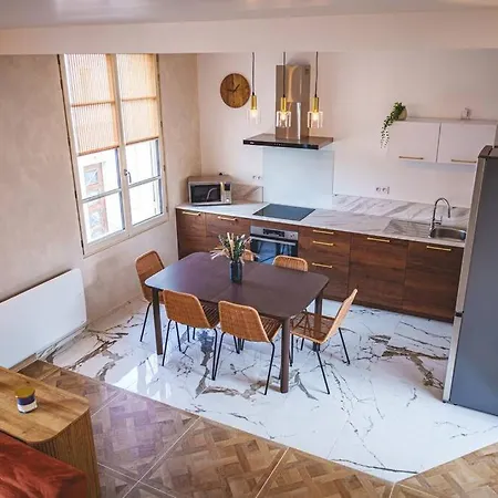 The House Of Celeste Holiday home *